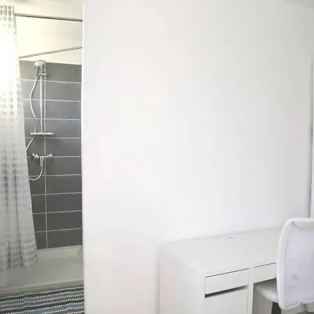 Appart 4 Chambres Ideal Famille Ou Professionnel Apartamento Bihorel